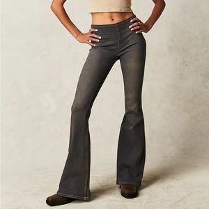 Free People W28 Penny pull on washed black denim pant